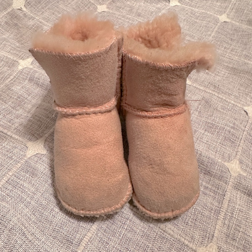 Infant Ugg “Baby Erin” Boots, Pink, Fur Lined, Small (US size), 3-6 month, GUC